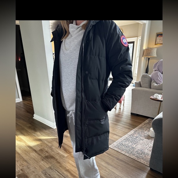 Canada Goose SHELBURNE PARKA WITH COYOTE FUR TRIM IN BLACK - Picture 5 of 11